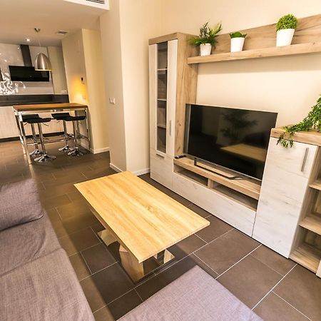 Centrico Y Moderno Con Piscina Y Parking Daire Jaén Dış mekan fotoğraf